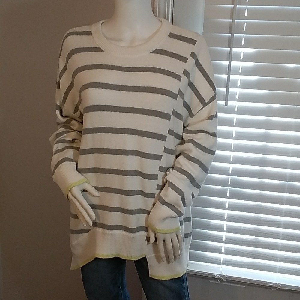 Vera Wang Simply Vera Women's Basic Stripped Long Sleeves Sweater Size XXL